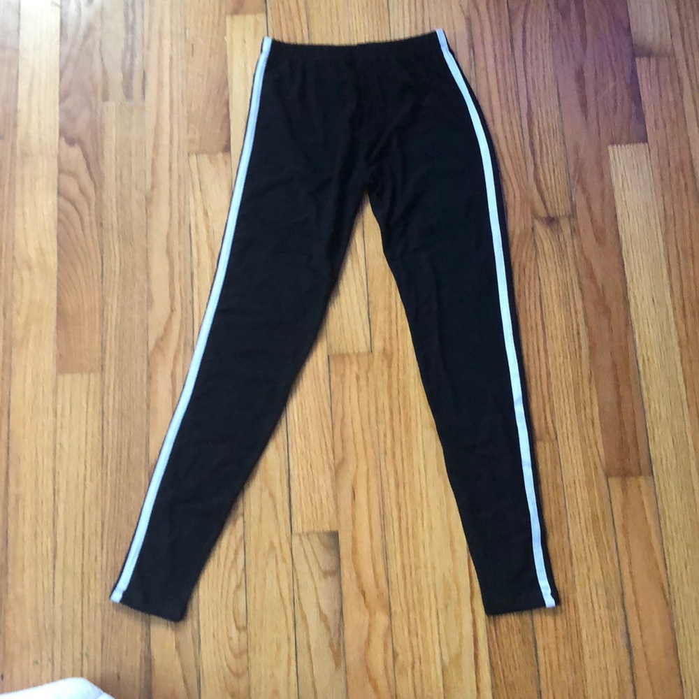 black leggings